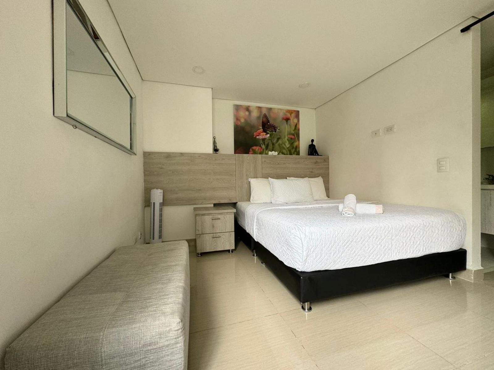 Apartamento Sector Turistico En Poblado, *