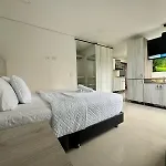 Apartamento Sector Turistico En Poblado, Medellin